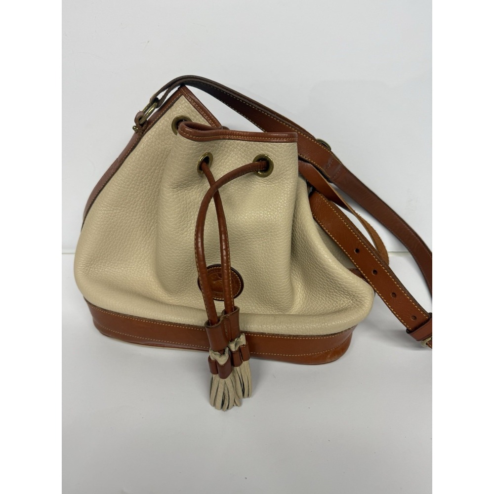 Vintage Dooney & Bourke Drawstring Bucket Bag‎ Ivory Brown Shoulder Leather
